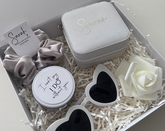 Bridesmaid/Maid of Honour Proposal Box, Basic Box Gift Box Bridesmaid, Jewellery Box Soy Candle Sunglasses,Scrunchie Wedding Gift,