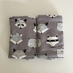 Almohadillas antibabas reversibles para portabebés Fox and Hound y Fox on Grey - Almohadillas antibabas para portabebés - Se adaptan a la mayoría de los portabebés - Listas para enviar