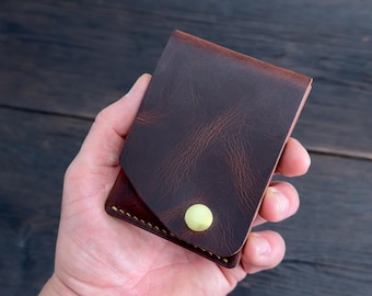 Small Minimalist Men's Leather Wallet