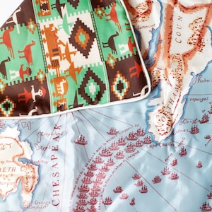 Funda de almohada con bufanda vintage / Mapa de Maryland y motivo nativo americano / Cojín decorativo estilo Ooak / Funda de almohada con bufanda hecha a mano / 53 x 53 cm