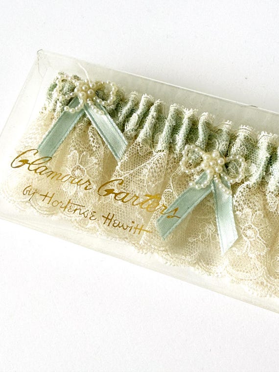 Vintage 1960s Lace Wedding Garter, Blue Ribbon Pe… - image 7