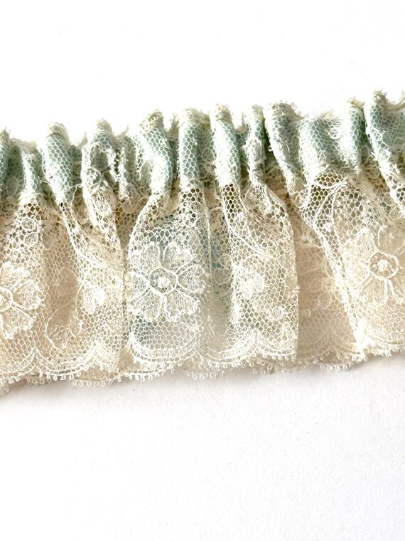 Vintage 1960s Lace Wedding Garter, Blue Ribbon Pe… - image 5