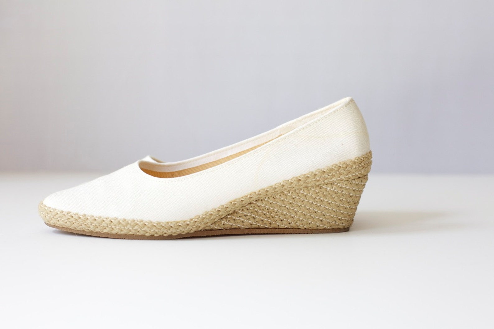 Size 8 Vintage Espadrille Wedge White Closed Toe Etsy