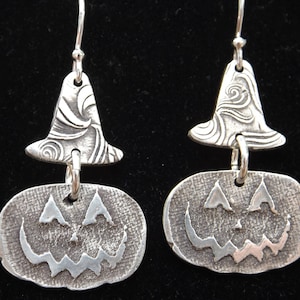 Jack O Lantern Witch Dangle Earrings, Halloween Witch Earrings, Pumpkin Halloween Earrings, Witch Earrings, Teacher Earrings, Secretary Gift