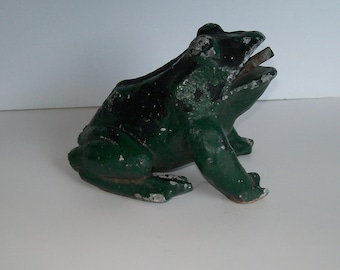 Antique Cast Iron Frog Pond Spitter Fountain Sprinkler
