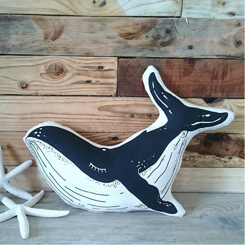 Whale cushion plushie image 1