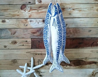 Trio de maquereaux farcis - Tenture murale poisson en tissu doux