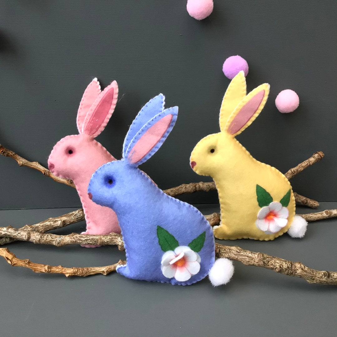 DIY Craft Kit - Sew Your Own Mini Easter Bunny, Felt Spring Flowers ...