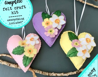 Kit de bricolage - Cousez vos propres coeurs de fleurs printanières en feutre, Pâques, Saint-Valentin, kit de couture pour la fête des mères, ornements.