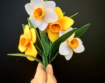 Felt Daffodils Craft Kit: Sew Your Own Spring Flowers