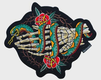 Parche bordado de serpiente cobra con mano de esqueleto y flores - Parche trasero para chaqueta de moto Vivid