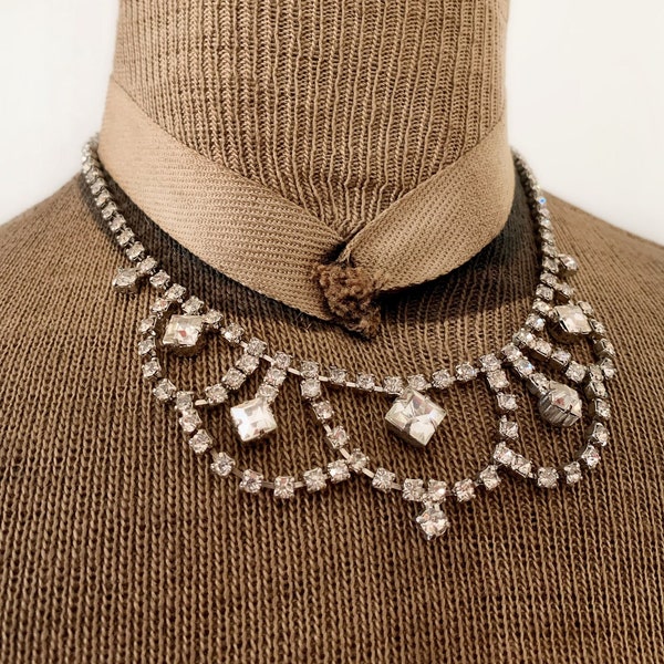 Vintage La Rel White Rhinestone Choker Necklace
