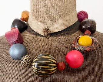 Vintage 1980s Chunky Plastic and Wood Beaded Necklace