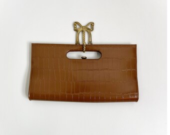 Vintage 1970s Brown Vintl Alligator Print Clutch Purse