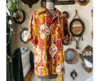 Vintage 1970s Hawaiian Tiki Towncraft Button Up Shirt