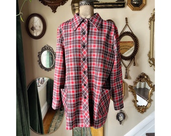Vintage 1970s Red Black Gray and White Plaid Button Up Shirt Long Sleeves