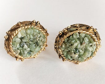 Vintage Green Gravel and Gold Tone Metal Cuff Links