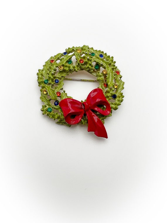 Vintage Christmas Wreath Brooch Green and Red Pai… - image 1