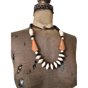 Vintage 1980s Wooden Bead Necklace