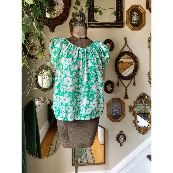 Vintage 1970s Catalina Green and White Floral Nyl… - image 1