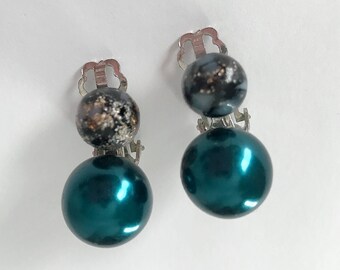 Vintage Black and Purple Glitter and Pearlescent Blue Bead Clip On Earrings