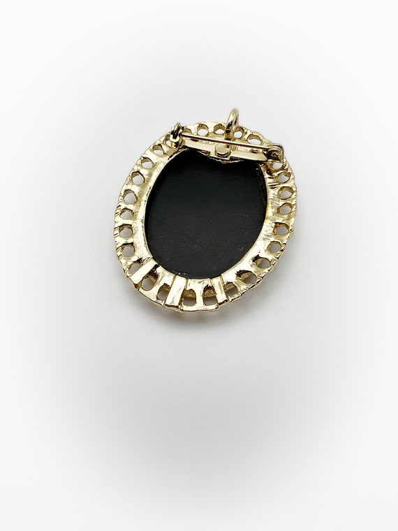Vintage Black Oval Cabochon Brooch in Gold Tone M… - image 5