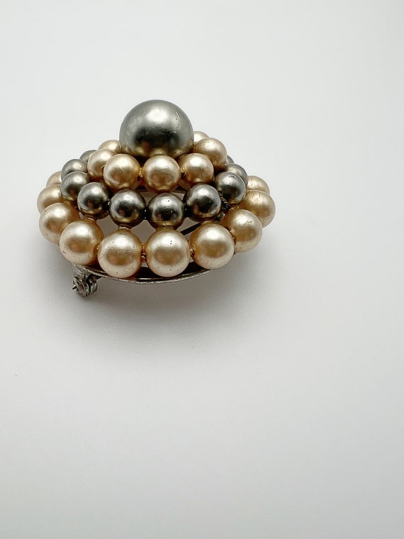 Vintage Faux Pearl Beige and Charcoal Brown Dome … - image 4