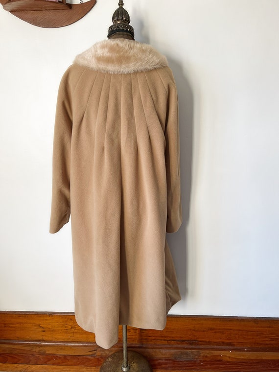 Vintage Camel Colored Coat with Faux Fur Trim Col… - image 9