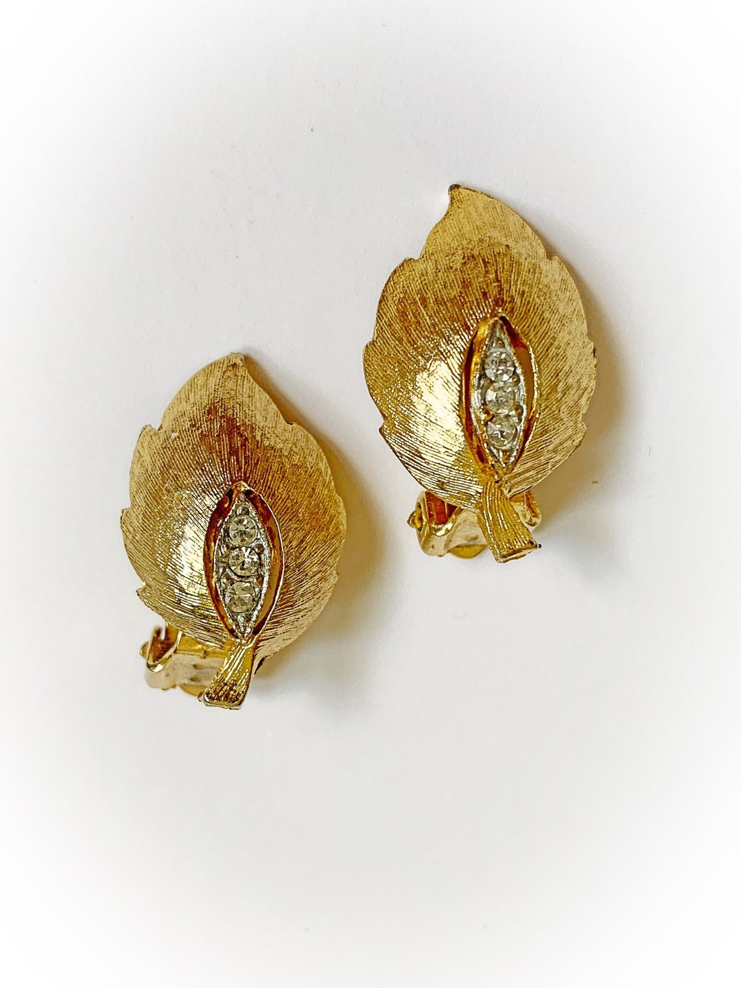 Vintage Gold Tone Metal Leaf and Rhinestone Clip on Earrings - Etsy