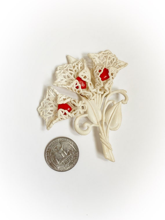 Vintage White Celluloid Lace Petal Flower Brooch … - image 2