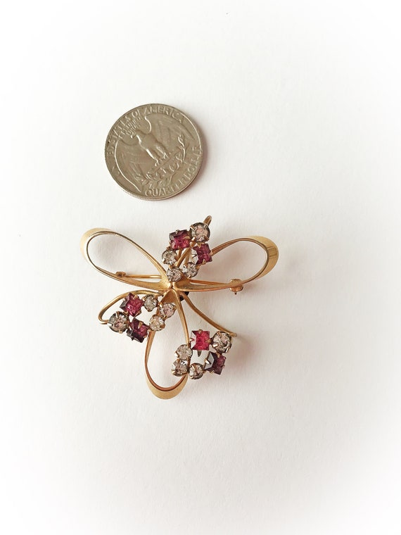 Vintage Pink and White Rhinestone Brooch Gold Ton… - image 4
