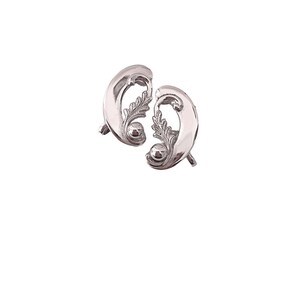 Vintage Silver Tone Metal Scroll Leaves Earrings Screw Backs