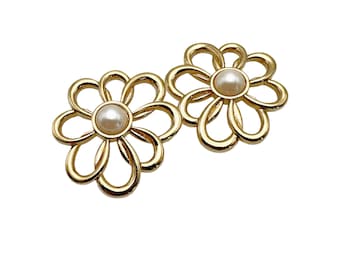 Vintage 1990s Avon Daisy Bouquet Post Earrings Gold Tone Metal Petals and Faux Pearl Center 1990