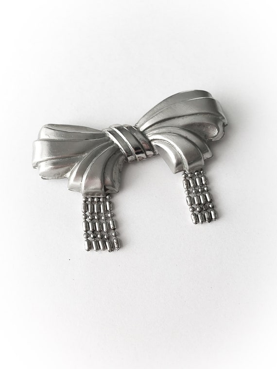 Vintage Bow Brooch  Silver Tone Metal with Tassels