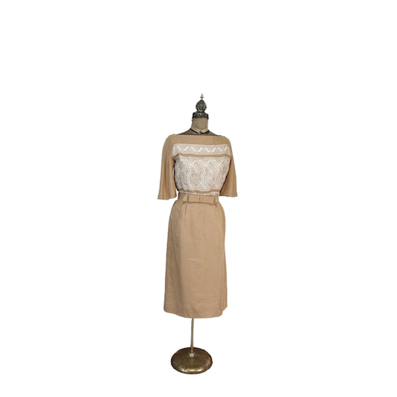 Buy Vintage 1960s Carlye Camel and White Moygashel Irish Linen Dress With  Matching Belt Miss Young Maurice L Rothschild Young Quinlan CO Online in  India - Etsy