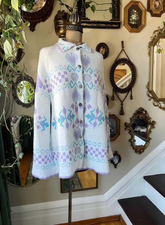 Vintage 1970s Roaman's White Blue and Purple Ponc… - image 3