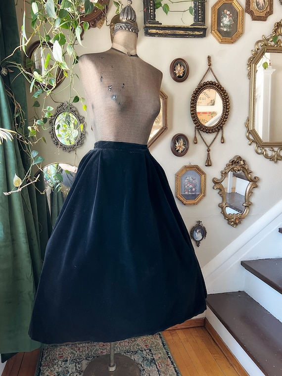 Vintage by Petti Black Velvet Circle Skirt - image 2