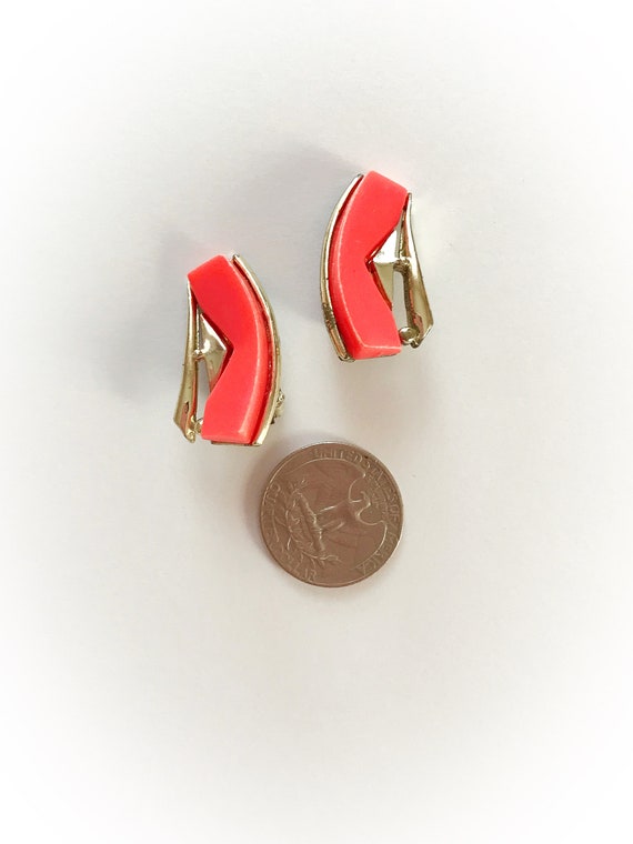 Vintage Neon Orange Plastic Earrings Clip On - image 2