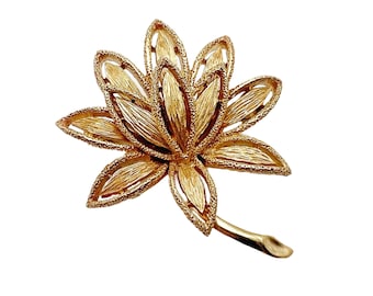 Vintage 1970s Avon Golden Lotus Flower Brooch Gold Tone Metal