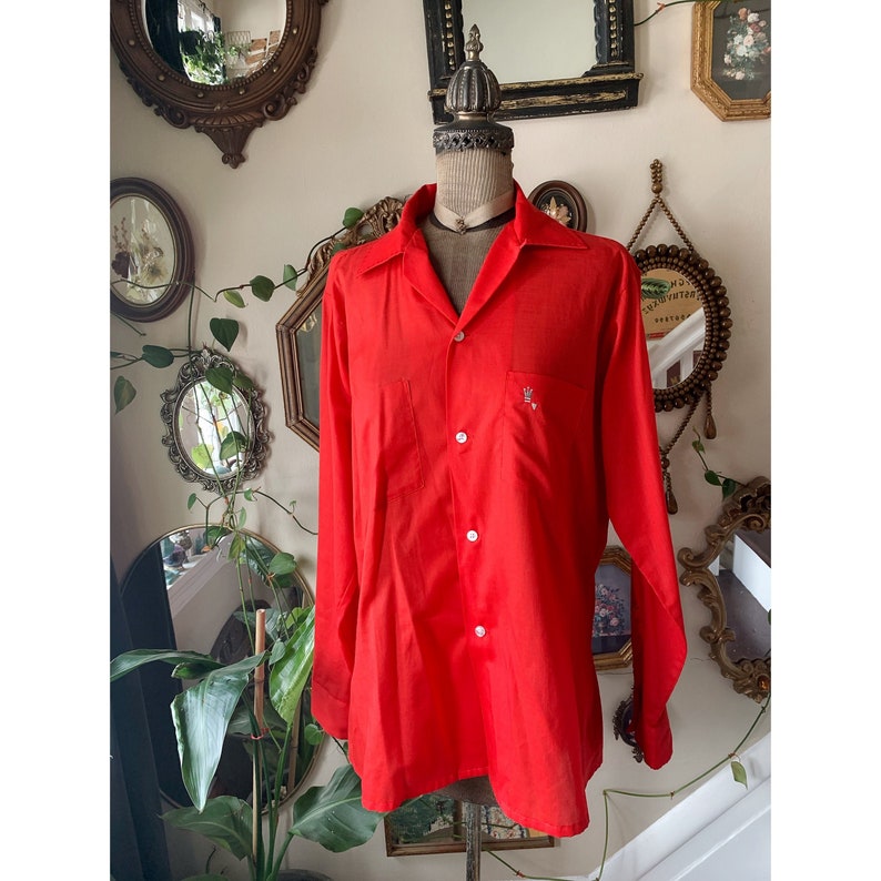 Vintage Men/'s Red Button Up Shirt Long Sleeve Arrow Brand Made in the USA Decton Perma Iron