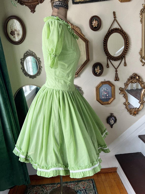 Vintage 1960s Swiss Dot Lime Green Square Dancing… - image 7