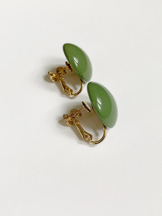 Vintage Marvella Avocado Green Circle Earrings Sc… - image 4