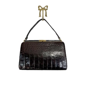Bolso de mano vintage Bellestone de piel de cocodrilo de los años 70