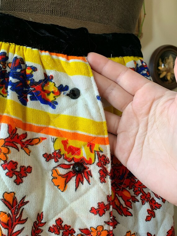 Vintage 1970s Quilted Floral Maxi Skirt with Velv… - image 2