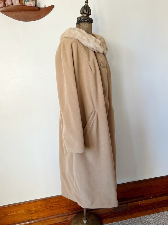 Vintage Camel Colored Coat with Faux Fur Trim Col… - image 8