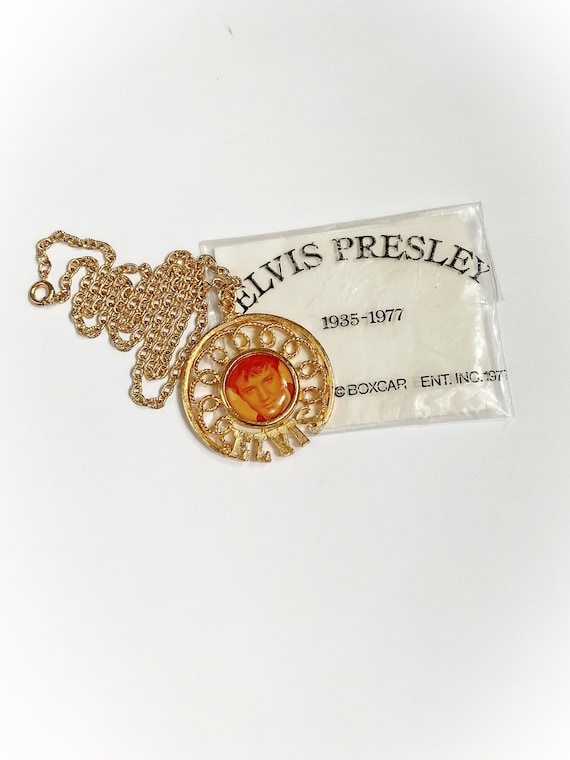 Vintage 1970s Elvis Picture Pendant Necklace - image 1