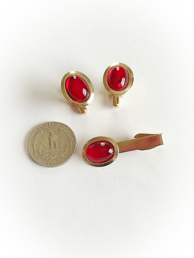Vintage Red Cabochon Tie Clip and Cuff Links Set