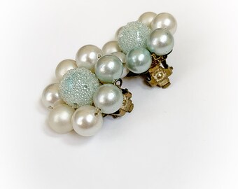 Boucles D'oreilles Clips Imposantes - Pampilles Grappe De Perles Bleu Et Blanc, Modèle 707, Occasion
