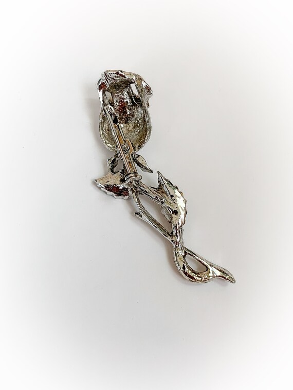 BROCHE gerbe en métal argenté ornée ... | Broches et épingles: enchères