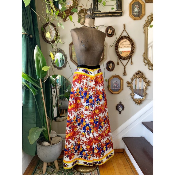 Vintage 1970s Quilted Floral Maxi Skirt with Velv… - image 1